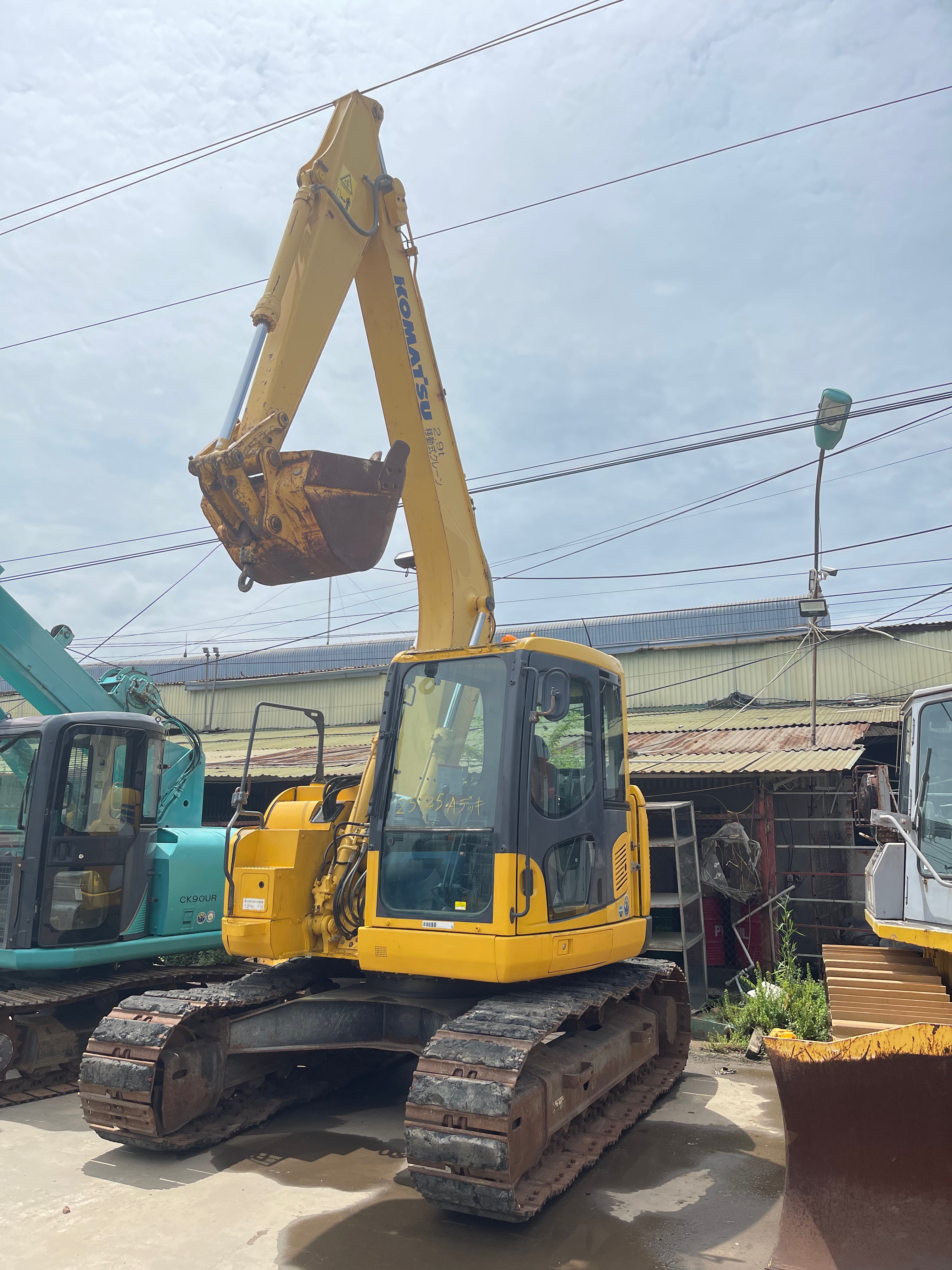 PC128-8 động cơ 4D95