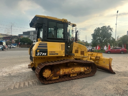 Máy ủi bánh xích D37PX-23