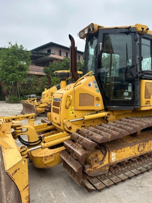 Máy ủi bánh xích D31PX-22