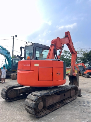 Máy xúc bánh xích Hitachi ZX75UR